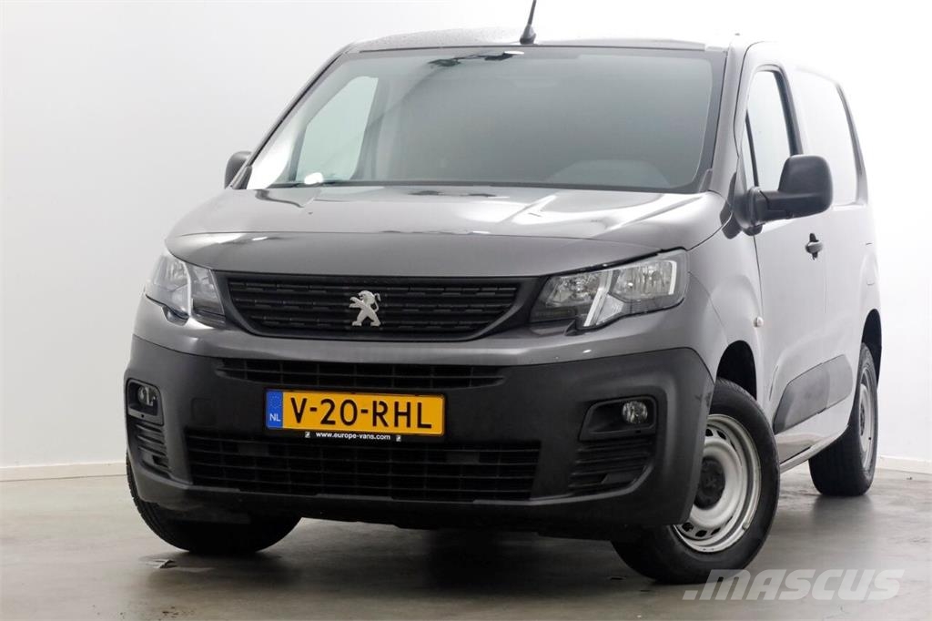 Peugeot Partner 1.2 PureTech 110pk Benzine Airco/3Pers. 05 Outros caminhões