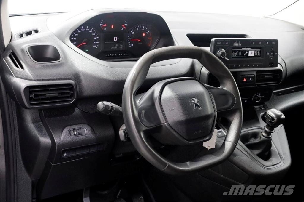 Peugeot Partner 1.2 PureTech 110pk Benzine Airco/3Pers. 05 Outros caminhões