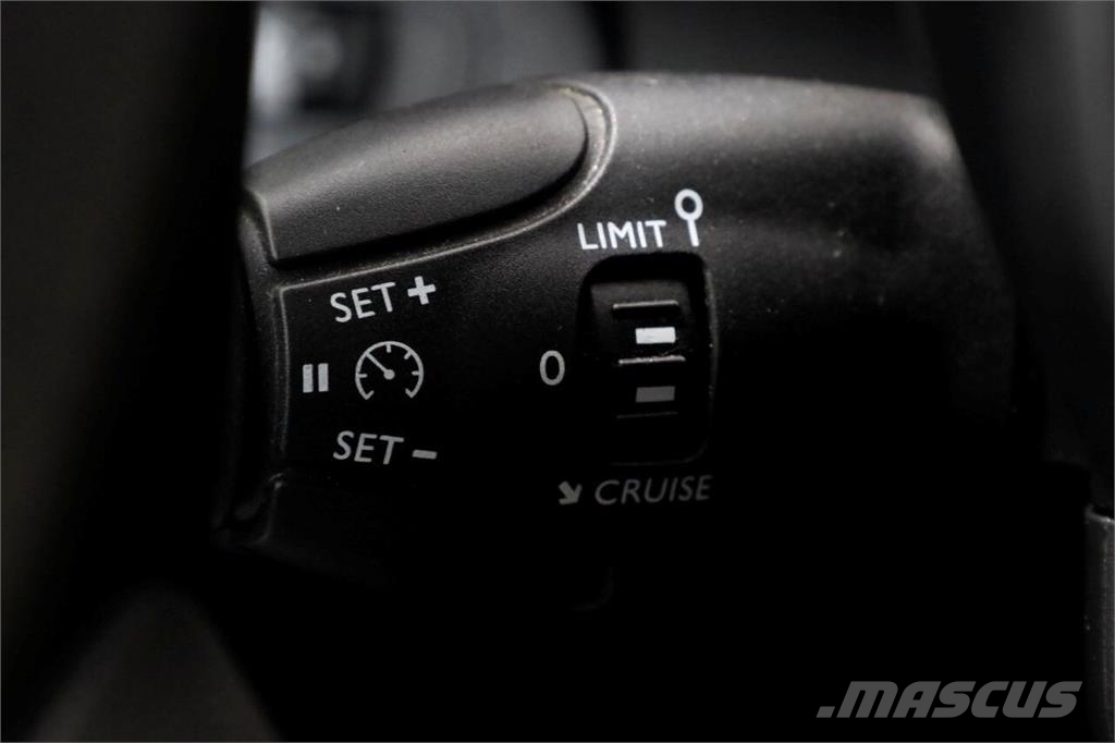 Peugeot Partner 1.2 PureTech 110pk Benzine Airco/3Pers. 05 Outros caminhões