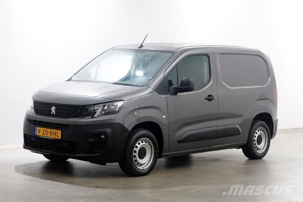 Peugeot Partner 1.2 PureTech 110pk Benzine Airco/3Pers. 05 Outros caminhões