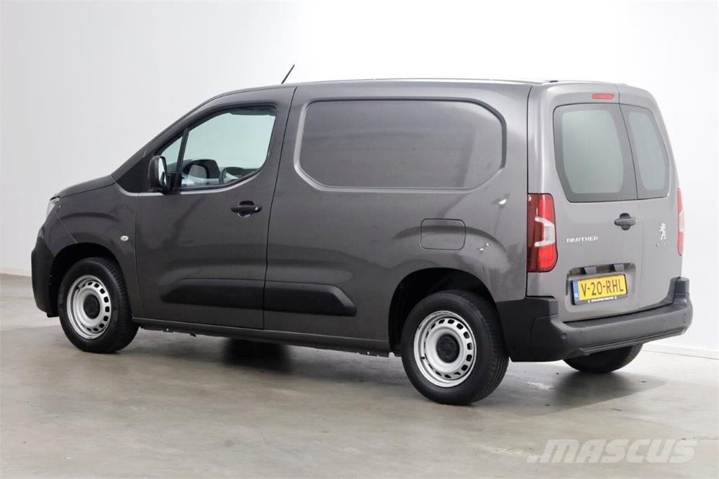 Peugeot Partner 1.2 PureTech 110pk Benzine Airco/3Pers. 05 Outros caminhões