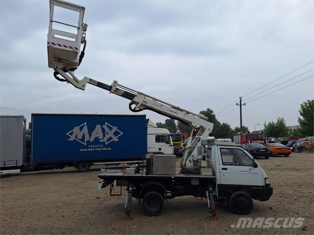 Piaggio Porter Maxxi 1,3 - COLOMBO Giuseppe TLC 122 L-12m/ Teherautóra szerelt emelők és állványok