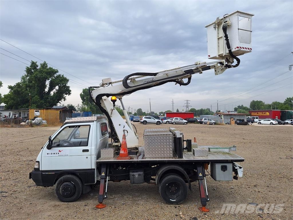 Piaggio Porter Maxxi 1,3 - COLOMBO Giuseppe TLC 122 L-12m/ Teherautóra szerelt emelők és állványok