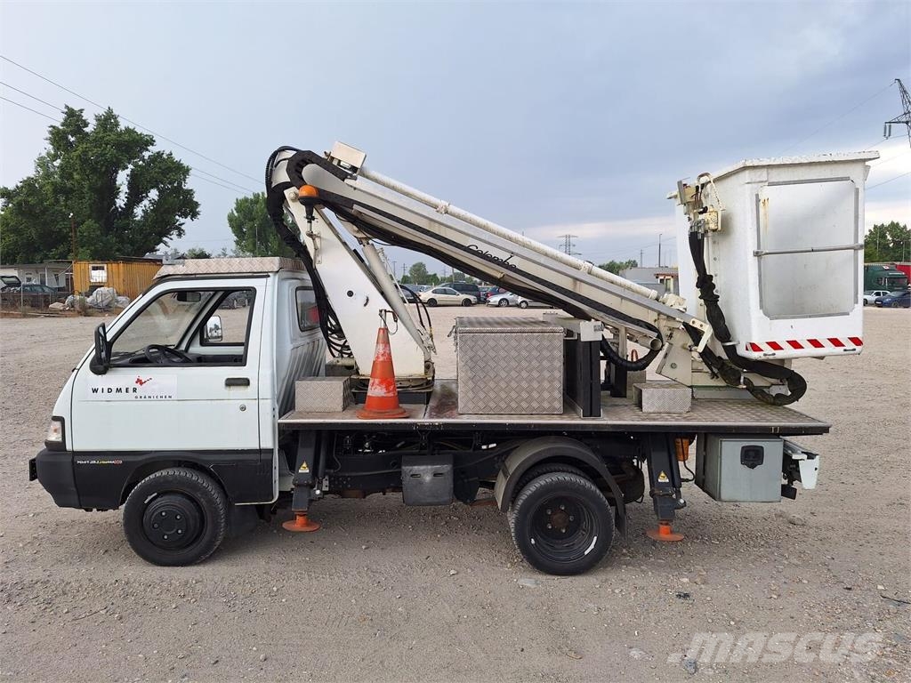 Piaggio Porter Maxxi 1,3 - COLOMBO Giuseppe TLC 122 L-12m/ Teherautóra szerelt emelők és állványok