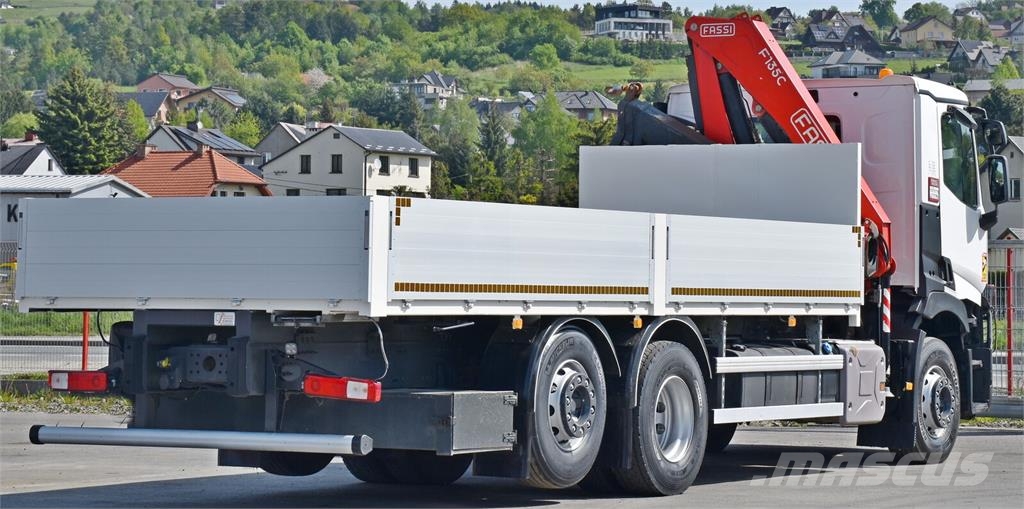 Renault C 380 平板栏板货车