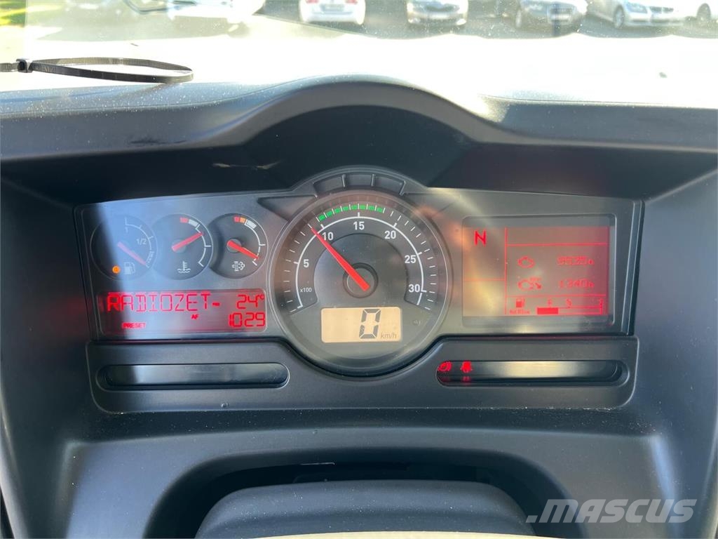 Renault D 12 240 REFRIGERATOR BODY SUPRA 850ºMt LIFT Kylmä-/Lämpökori kuorma-autot