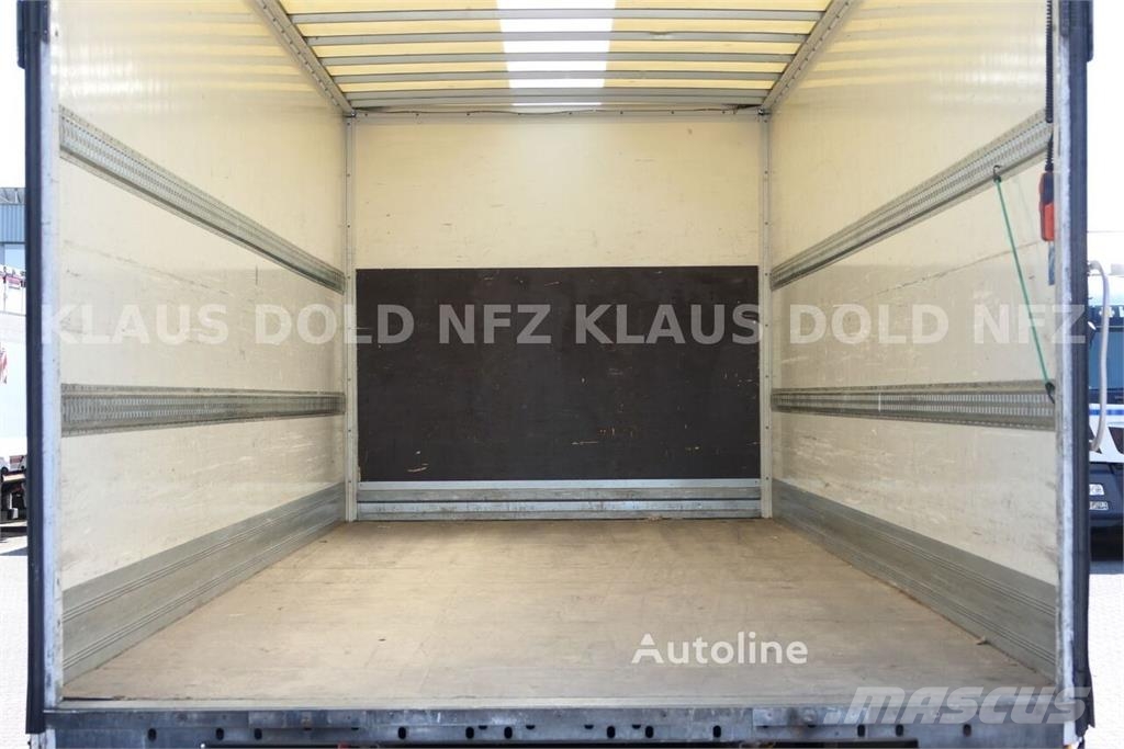 Renault D 14.250 Box Truck / 14T / Full Air Suspension / T Chasis y suspención