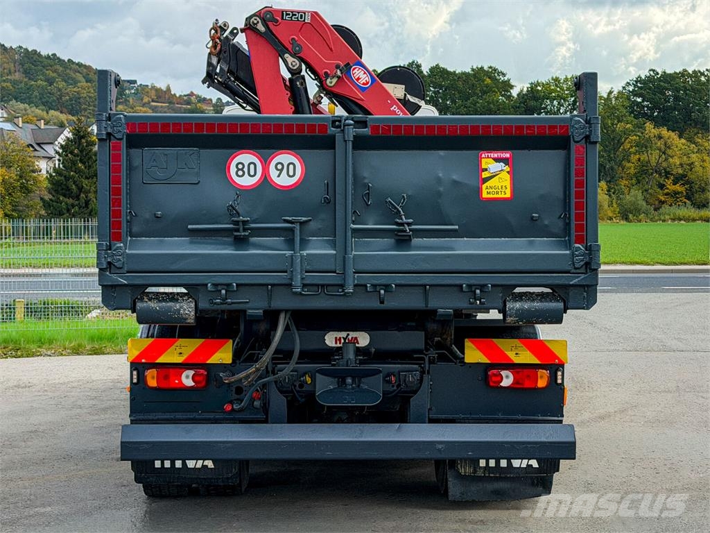 Renault D 18 * ABROLLKIPPER + HMF 1220 K-R * TOP! Camiones elevadores de gancho