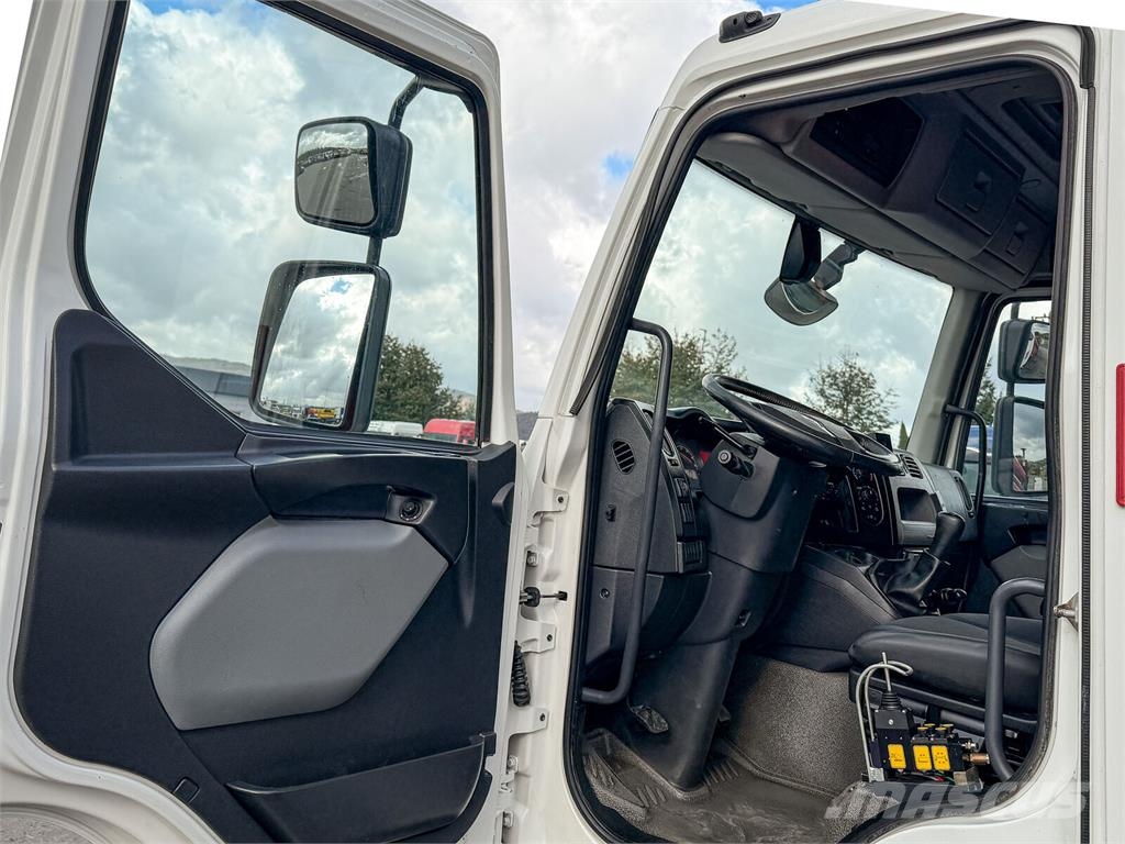 Renault D 18 * ABROLLKIPPER + HMF 1220 K-R * TOP! Camiones elevadores de gancho