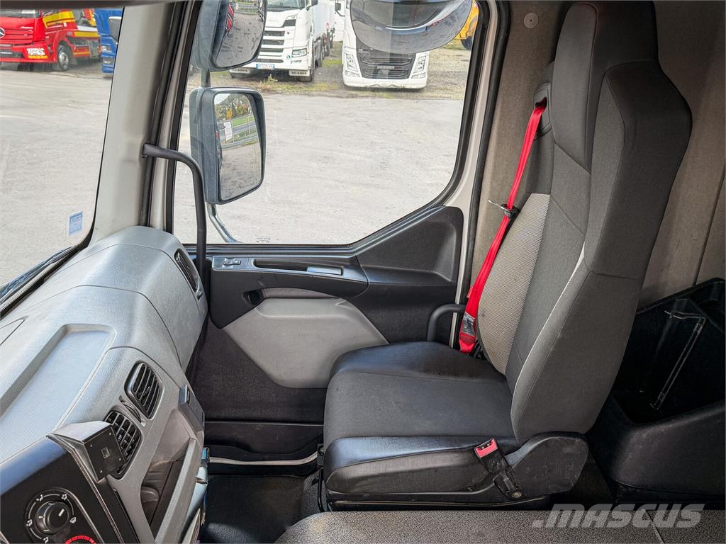 Renault D 18 * ABROLLKIPPER + HMF 1220 K-R * TOP! Camiones elevadores de gancho