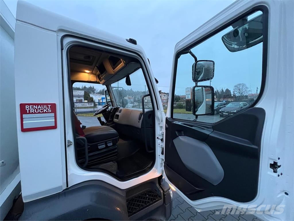 Renault D 210 厢式货车