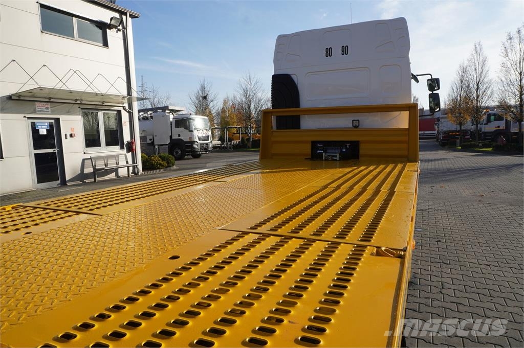 Renault D19 Wide Glob / 7.8 m NEW tow truck / 280 tho. km Transport vehicles