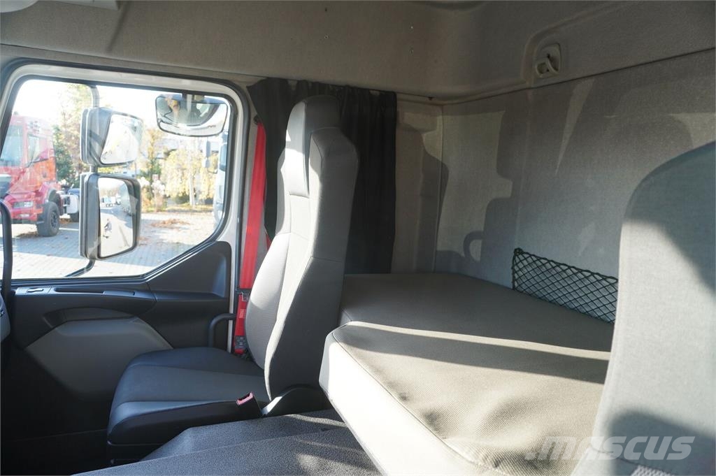 Renault D19 Wide Glob / 7.8 m NEW tow truck / 280 tho. km Transport vehicles