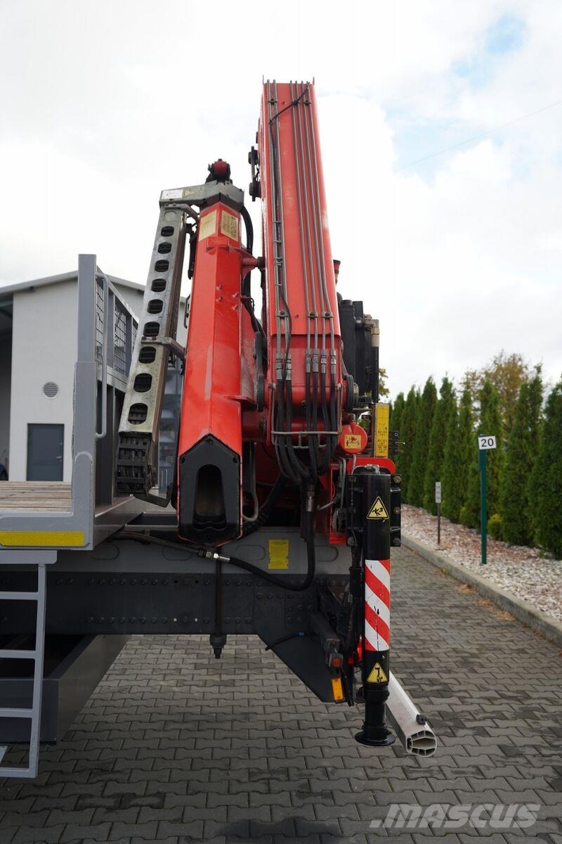 Renault KERAX LANDER 370 DXI / 6x4 / PLATFORMA - 7,1 M + H Autonkuljetusautot