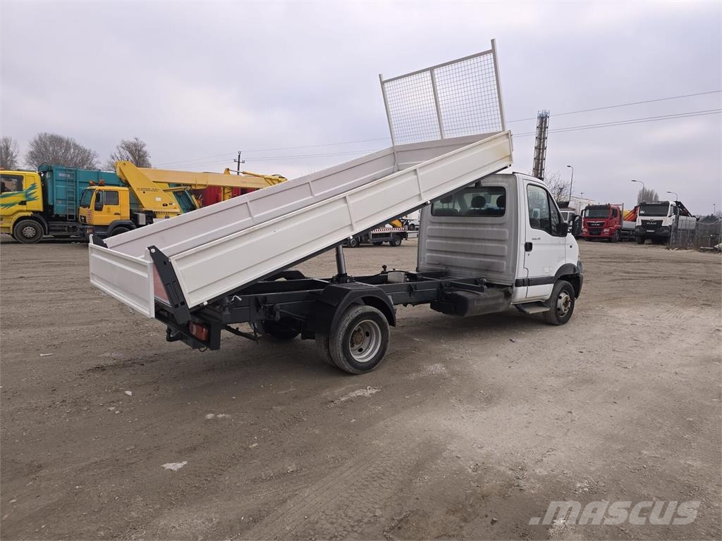 Renault Mascott 150 DXi -with New Three-sided Tipper 6.5t Tipper trucks