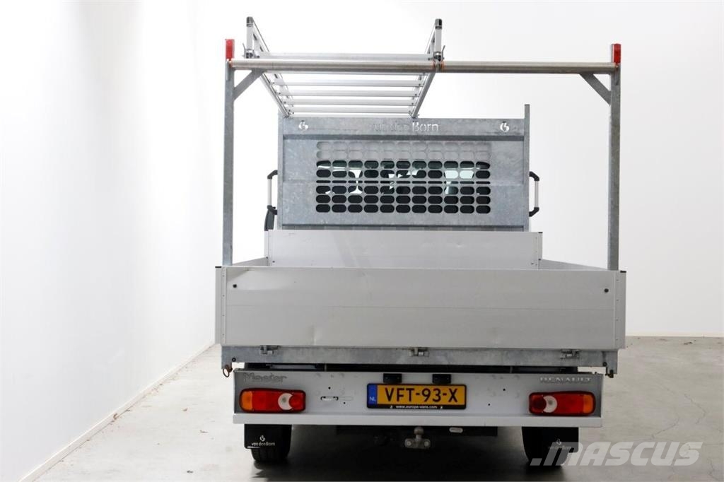 Renault Master T35 2.3 dCi 135pk L2 D.C. Open Laadbak Airc Otros camiones