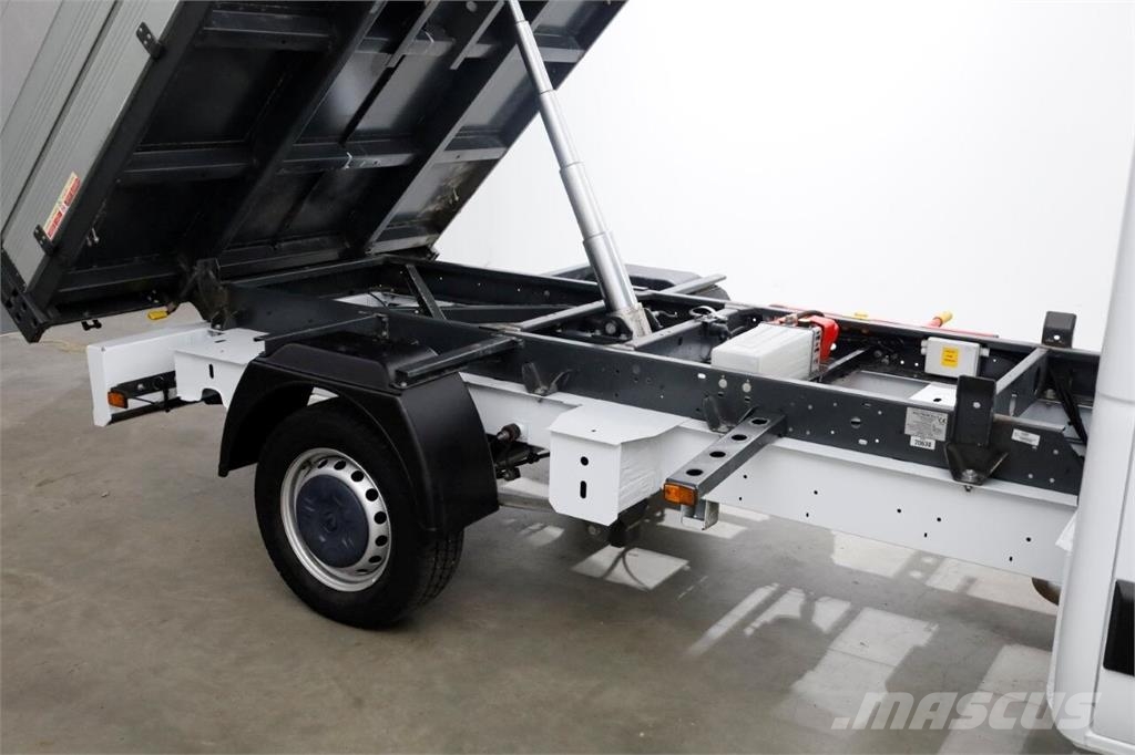 Renault Master T35 2.3 dCi 145pk L3 D.C. Kipper met hoge b Bañeras basculantes usadas