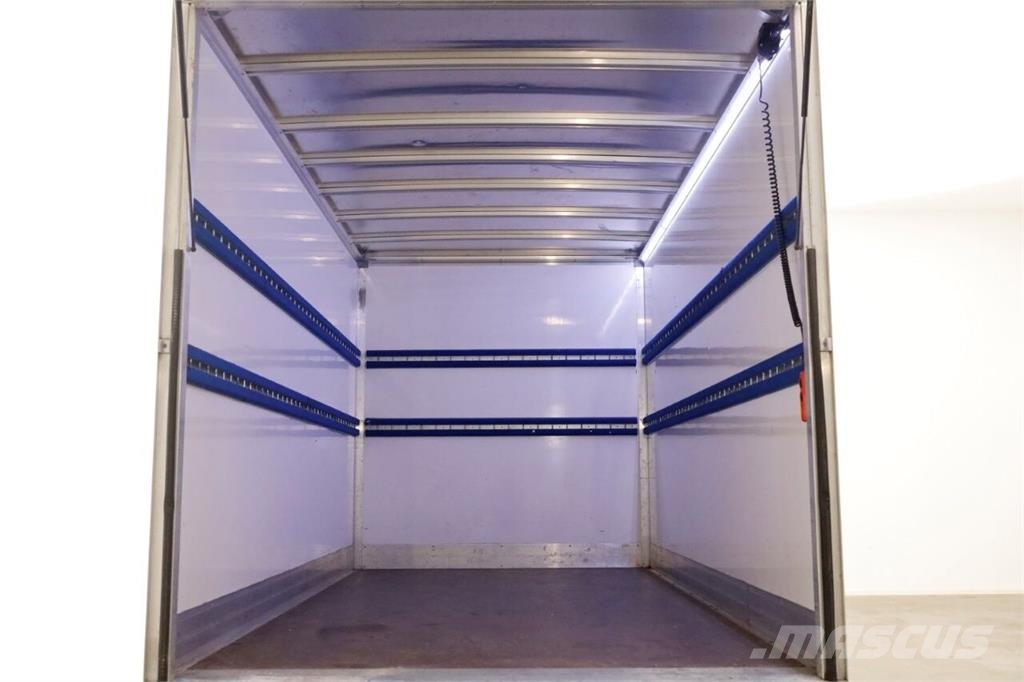 Renault Master T35 2.3 dCi 145pk Bakwagen met laadklep 960 Otros camiones