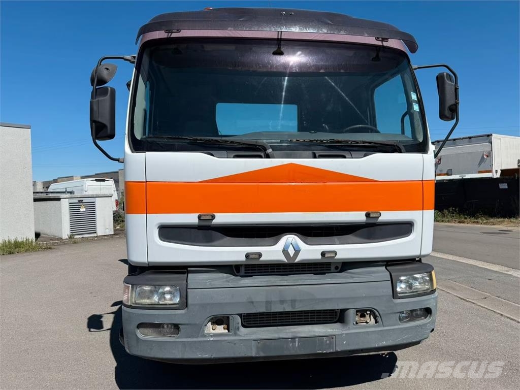 Renault Premium 320-26 / Flatbed 10.6 m / Winch + Lift / A Puksiirid