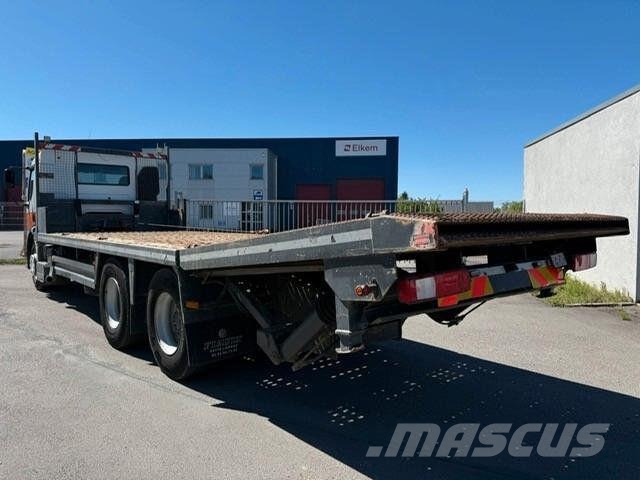 Renault Premium 320-26 / Flatbed 10.6 m / Winch + Lift / A Puksiirid