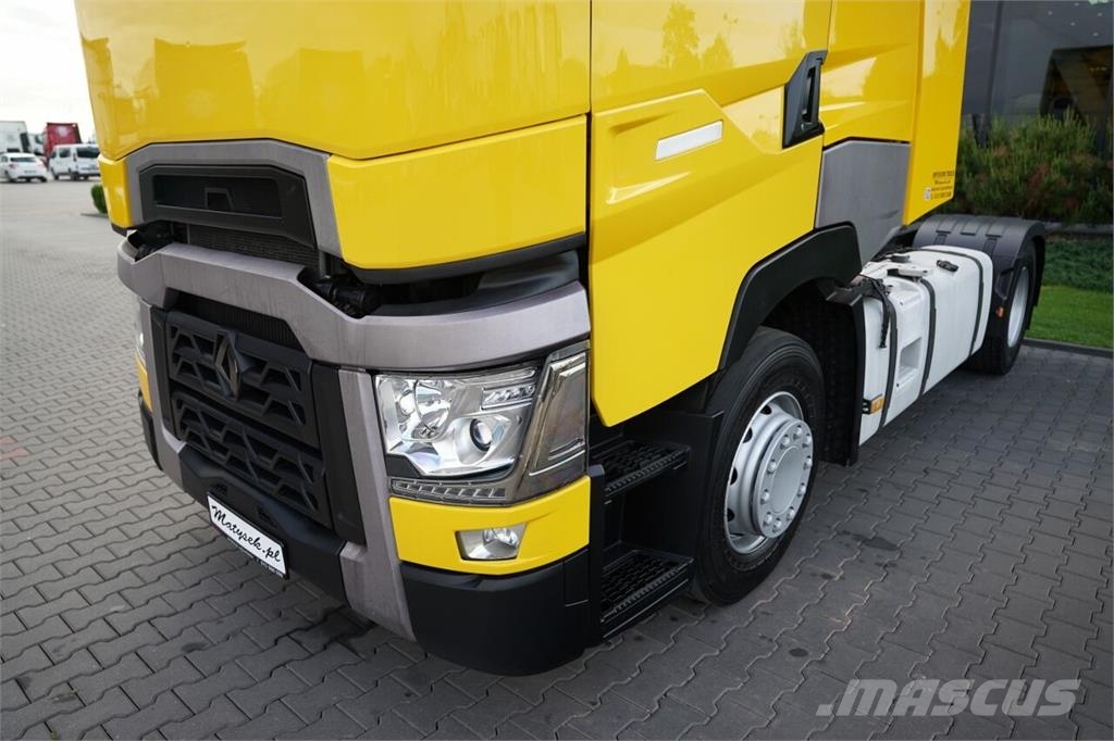 Renault T 440 وحدات الجر