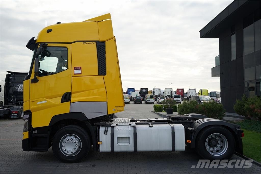 Renault T 440 وحدات الجر