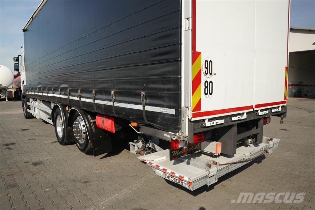 Renault T 440 / 6x2 / FIRANKA - 9,5 M / SOLÓWKA / WINDA DH Zaplachtované vozy