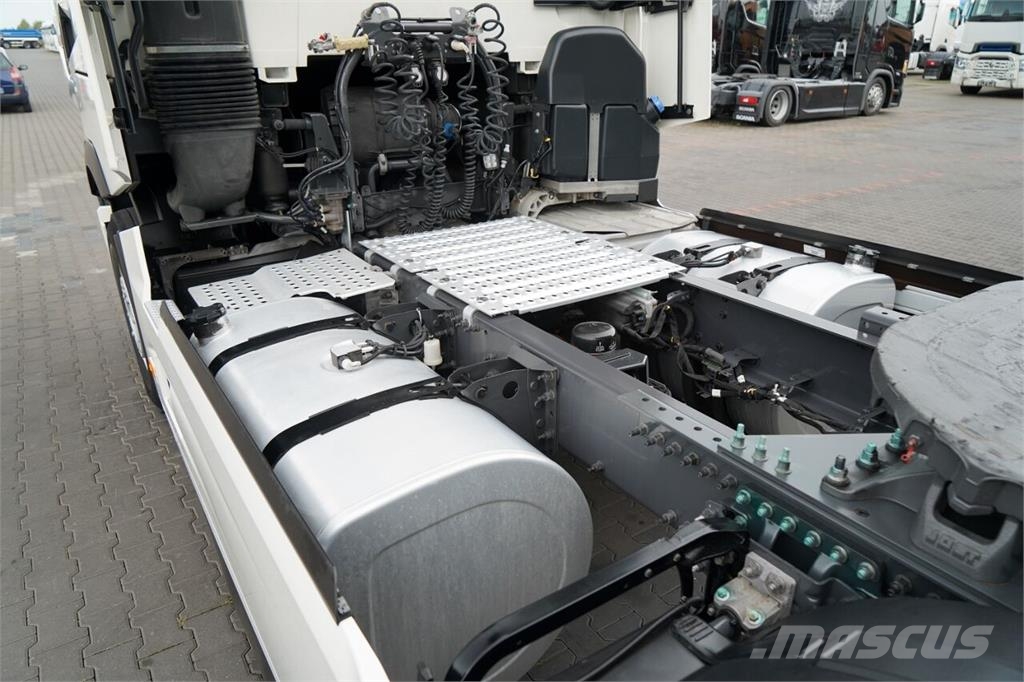 Renault T HIGH 520 / RETARDER / I-PARK COOL / EURO 6 Truck Tractor Units