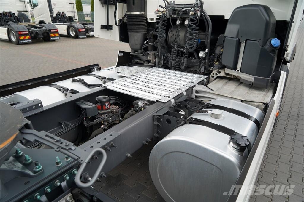 Renault T HIGH 520 / RETARDER / I-PARK COOL / EURO 6 Truck Tractor Units