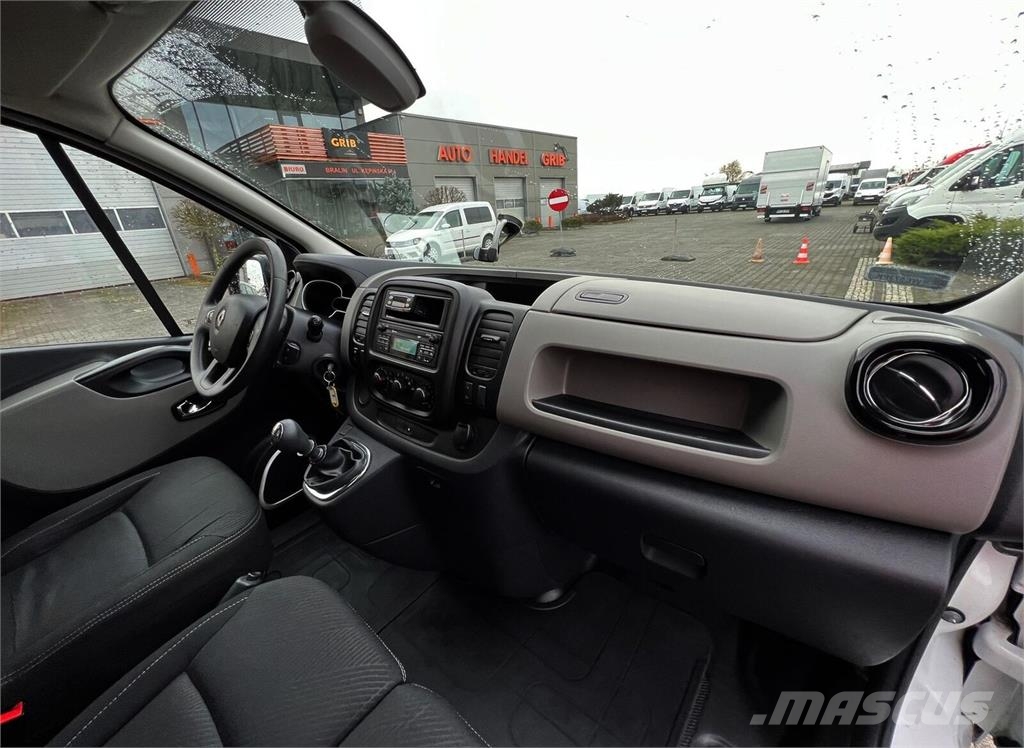 Renault Trafic Furgon Cooler Isoterma, Long, One Owner Other trucks