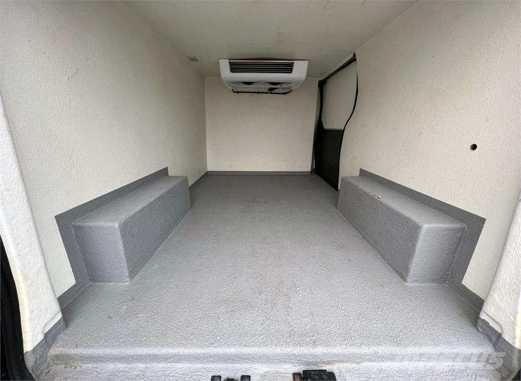 Renault Trafic Furgon Cooler Isoterma, Long, One Owner Other trucks