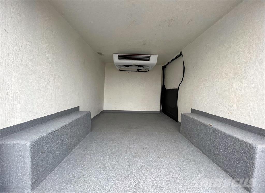 Renault Trafic Furgon Cooler Isoterma, Long, One Owner Other trucks