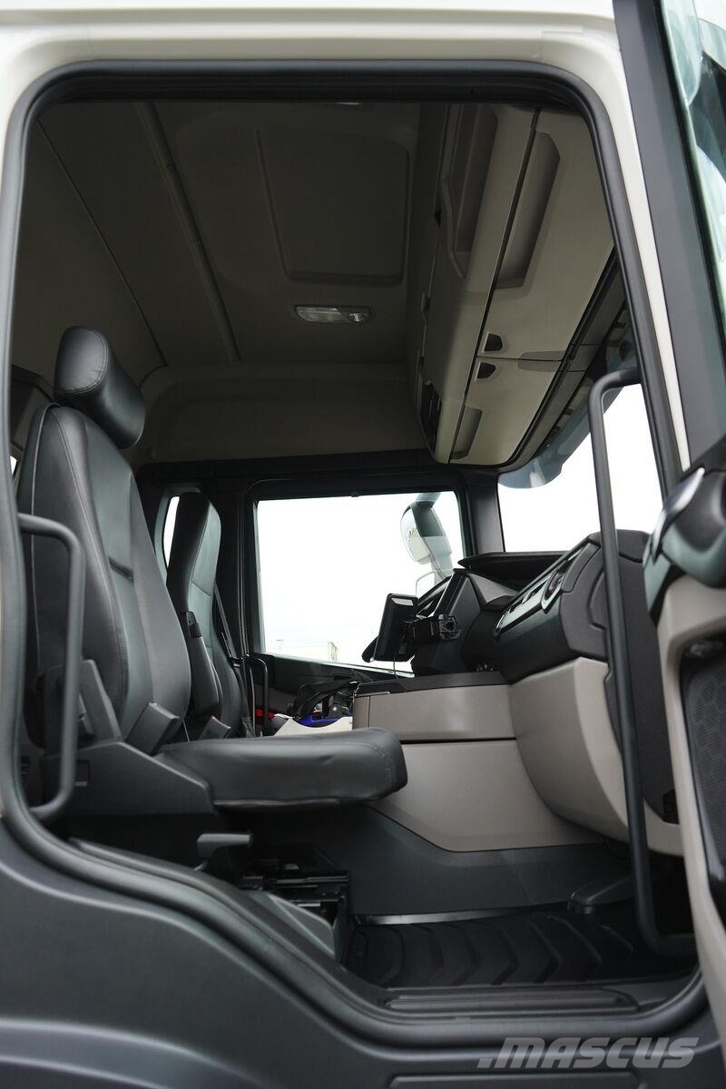 Scania G 410 / E 6 / 8 X 4 / HDS + HAKOWIEC / TRIDEM / CN Camiones polibrazo