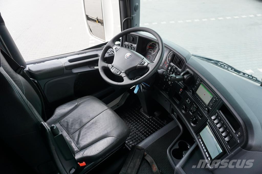 Scania G 490 / 6 X 2 / SKRZYNIOWY + HDS / HMF 3220 K7 / W 平板式/側卸式卡車