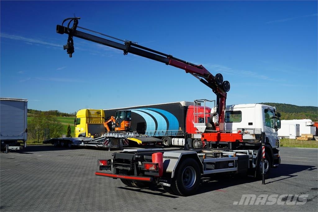 Scania P 250 / 4X2 / SIŁOWNIK DO WYWROTU /  + HDS HMF 635 Chasis y suspención