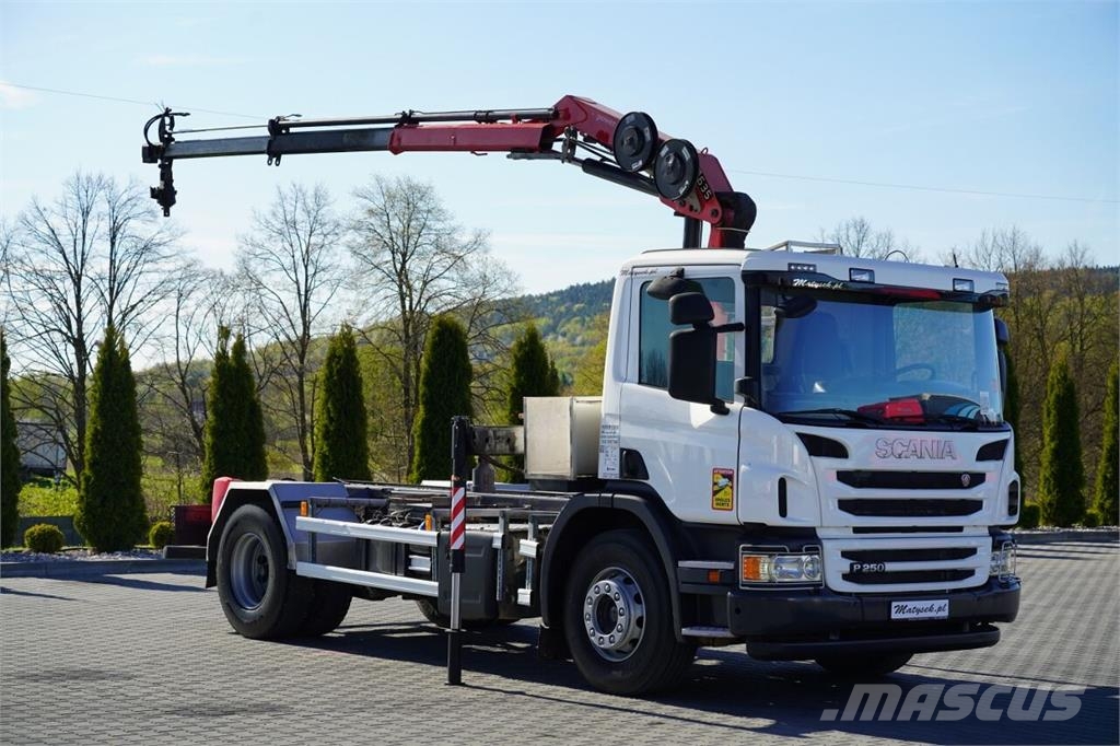 Scania P 250 / 4X2 / SIŁOWNIK DO WYWROTU /  + HDS HMF 635 Chasis y suspención
