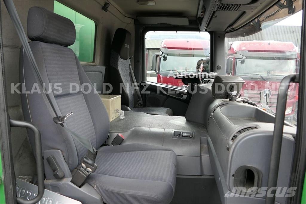 Scania P 340 Curtainsider Truck / Tail Lift / Rear View C 篷布卡車