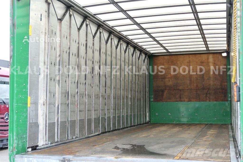 Scania P 340 Curtainsider Truck / Tail Lift / Rear View C 篷布卡車