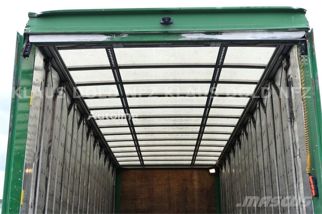 Scania P 340 Curtainsider Truck / Tail Lift / Rear View C 篷布卡車