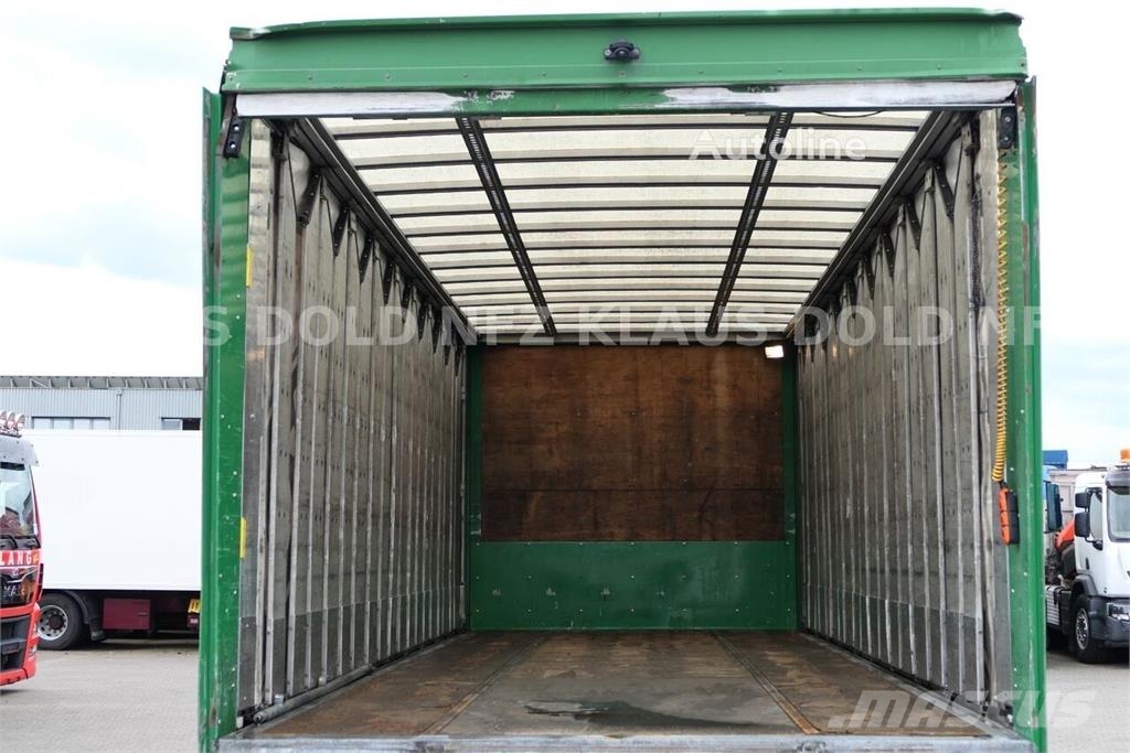 Scania P 340 Curtainsider Truck / Tail Lift / Rear View C 篷布卡車