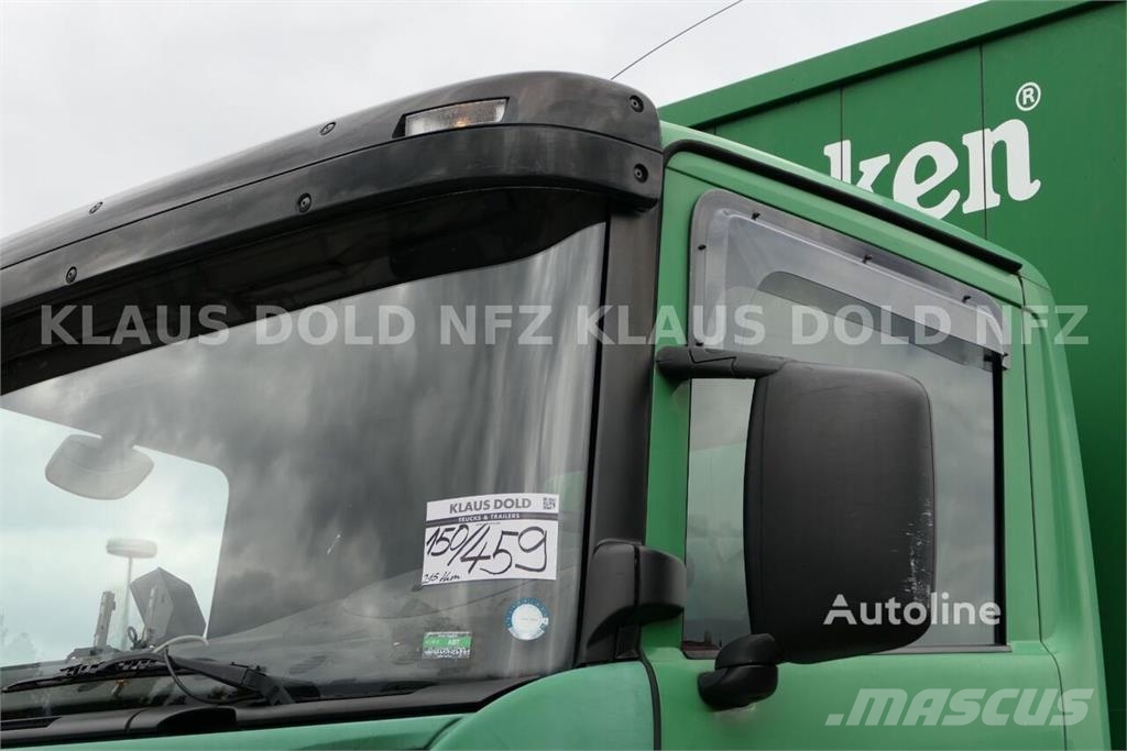 Scania P 340 Curtainsider Truck / Tail Lift / Rear View C 篷布卡車