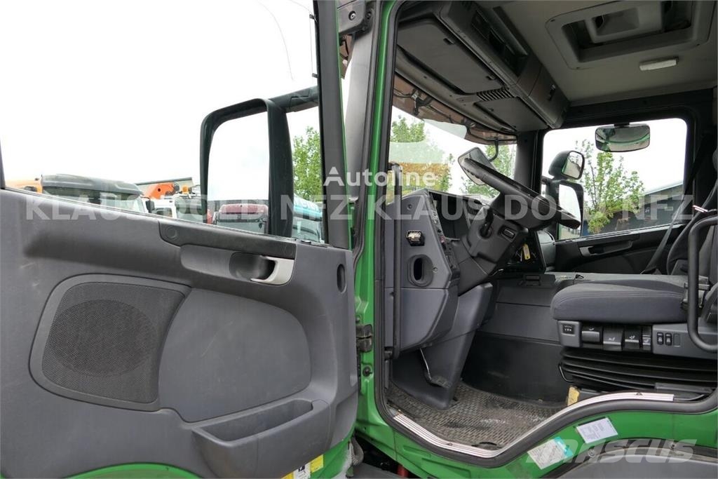 Scania P 340 Curtainsider Beverage Truck / Camera / Tail  Tents