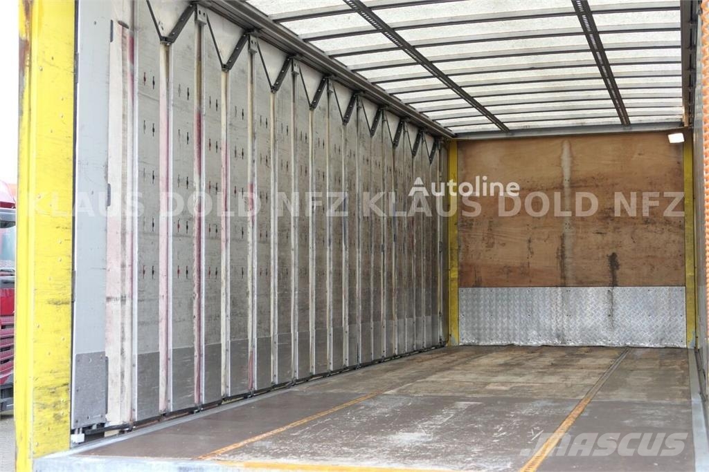 Scania P 340 Curtainsider Beverage Truck / Camera / Tail  Tents