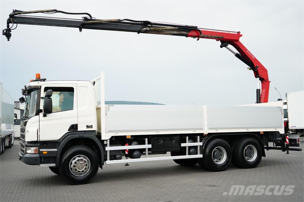 Scania P 360 / 6 X 4 / SKRZYNIOWY + HDS / HMF 1730 K3 / R 平板式/側卸式卡車