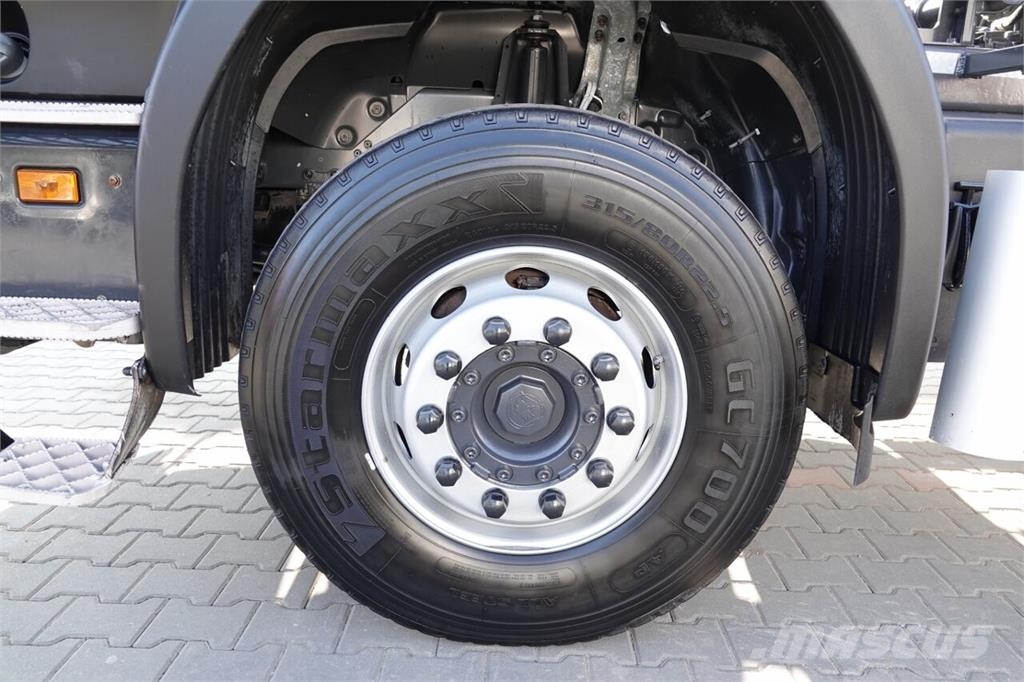 Scania P 410 / 6x4 / BETONOMIESZARKA / GRUSZKA SCHWING ST شاحنات خرسانة