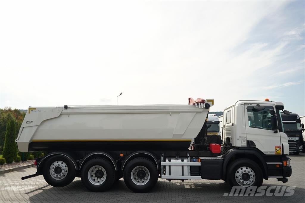 Scania P 450 / 8x4 / WYWROTKA TYLNOZSYPOWA - 5,6 M / OŚ P Billenő teherautók