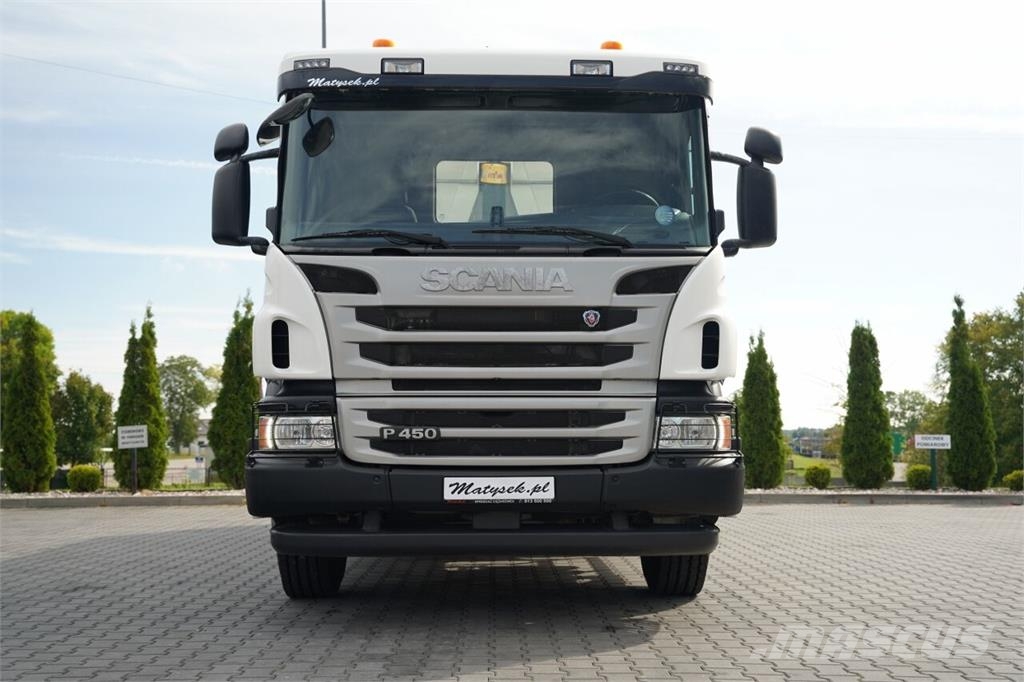 Scania P 450 / 8x4 / WYWROTKA TYLNOZSYPOWA - 5,6 M / OŚ P Billenő teherautók