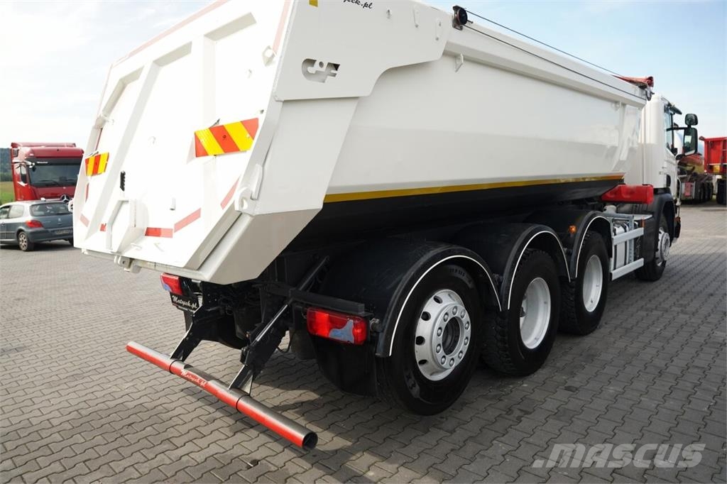 Scania P 450 / 8x4 / WYWROTKA TYLNOZSYPOWA - 5,6 M / OŚ P Billenő teherautók