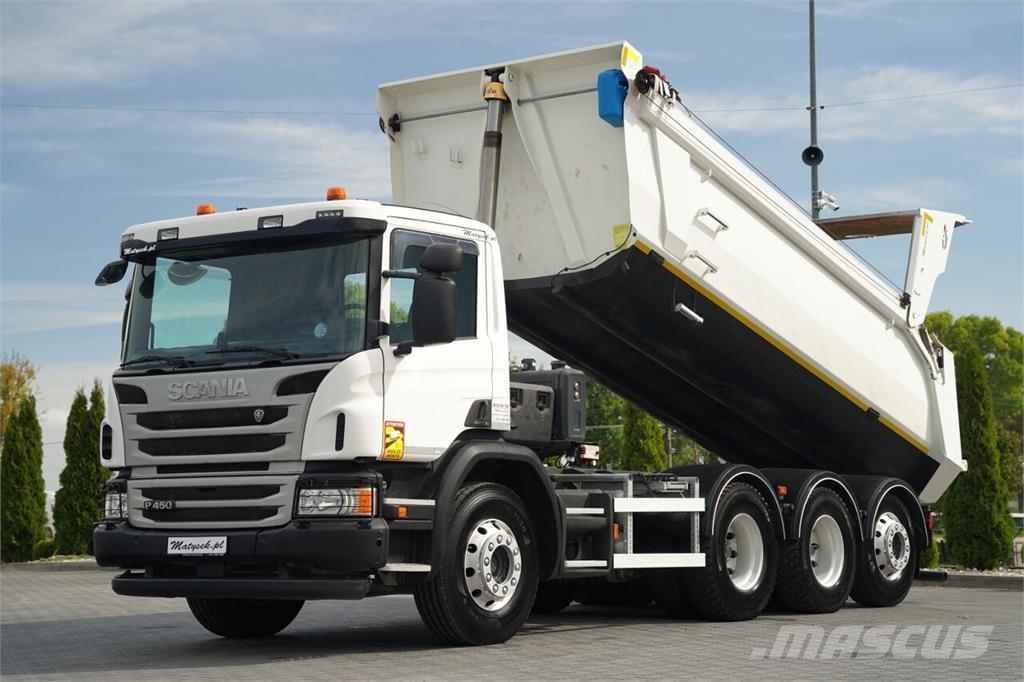 Scania P 450 / 8x4 / WYWROTKA TYLNOZSYPOWA - 5,6 M / OŚ P Billenő teherautók