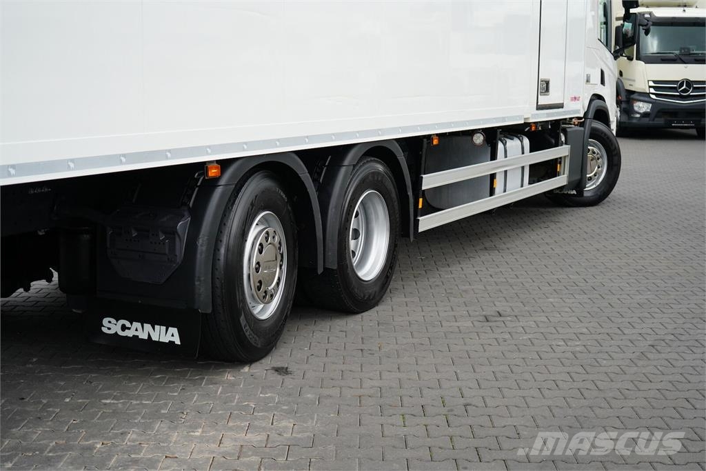 Scania P 450 / ACC / E 6 / CHŁODNIA + WINDA / MULTITEMPER Грузовики-Рефрижераторы